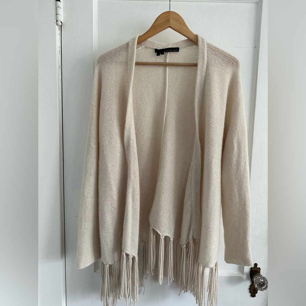 100% Cashmere Ivory Shawl/Sweater